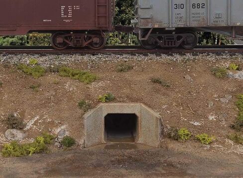 Walthers Cornerstone HO Scale Concrete Drainage Culverts Kit in Kuwait