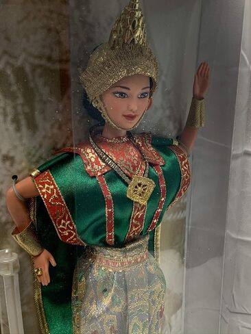 Barbie Year 1997 Collector Edition Dolls of The World 12 Inch Doll - Thai with Thailand Traditional Outfits, Cape, Jewelry, Headpiece, Hairbrush and Doll Stand in Kuwait