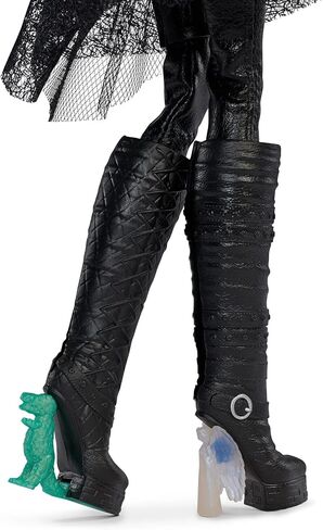 دمية Monster High Skullector Edward Scissorhands مقاس 10.5 بوصة إصدار الذكرى السنوية القابلة للتجميع مع جسم مفصلي وتغليف ممتاز وشهادة توثيق البرامج in Kuwait