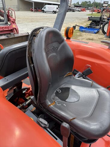 أغطية مقاعد Durafit، متوافقة مع جرار Hustler Raptor X، Kubota MX5800/MX6000 ROP. كوبوتا 200 جزازة الدوران الصفرية. أغطية مقاعد مناسبة تمامًا للحماية والجيوب والأناقة. جزازات كوبوتا زيرو تيرن in Kuwait