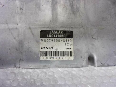 Engine ECM Electronic Control Module Engine Compartment Fits 00-03 XJ8 LNG1410BD in Kuwait