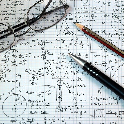 gisgfim 2 Pads Large Engineering Graph Paper 22x17 inch Sturdy Graph Desk Pad 1/4inch Quad Grid Blueprint Paper Giant Drafting Pad Sketching Graph Paper for Engineer Architect Designer Mathematician in Saudi Arabia