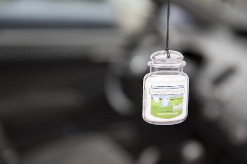 معطر هواء للسيارة من يانكي كاندل، مرطبان سيارة معلق، يعمل على تحييد الروائح لمدة تصل إلى 30 يومًا، قطن نظيف، 0.96 أونصة (عبوة من قطعة واحدة) in Kuwait