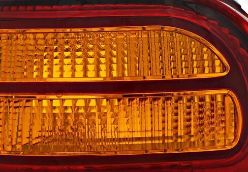 For Ford Explorer/Mercury Mountaineer Tail Lights Lamps Set 1998 1999 2000 2001 Driver and Passenger Side in Kuwait
