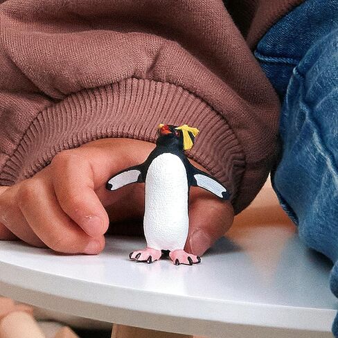 Schleich Wild Life Rockhopper Penguin 14932 in Kuwait
