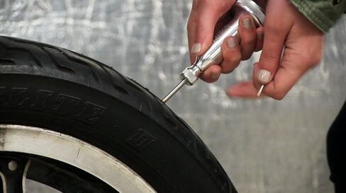 Dynaplug Pro Xtreme Aluminum with Balistic Nylon Pouch: Tire Puncture Repair Tool Package in Saudi Arabia