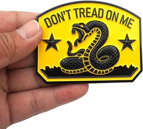 قطعة واحدة من ملصق سيارة Gadsden Flag Rattlesnake شعار السيارة ثلاثي الأبعاد مع شعار Don't Tread ON ME بديل لشاحنة السيارة والدراجة النارية ونافذة الباب وسطح مستو (أصفر أسود) in Kuwait
