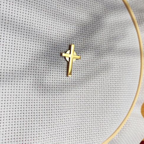 Cross Needle Minder Magnet, Stainless Steel Magnetic Needle Holder, Cross Stitch Embroidery Sewing Needlework Tools Accessories Set 2 Pieces (Gold) in Kuwait