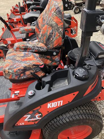 أغطية مقاعد Durafit، غطاء مقعد مناسب مخصص لسلسلة KUBOTA Zero Turn Mower Z700 وZ781i وKiota ZXC SE من نسيج MC2 برتقالي مموه إندورا in Kuwait