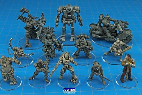 LITKO 25mm Square Clear Acrylic Miniature Bases | 3mm Thick | Set of 25 | Compatible with Warhammer: The Old World, Kings of War & Rank-and-Flank Games in Kuwait