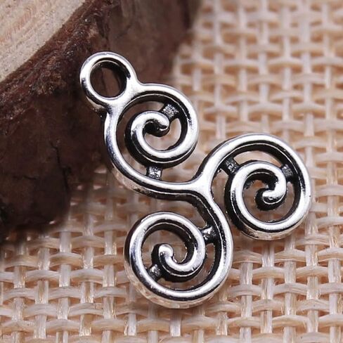 100Pcs Antique Silvery Tone Triquetra Knot Triskele Triskelion Triple Spiral Charms Pendants - Celtic Knot Jewelry Making Accessories for DIY Projects in Saudi Arabia