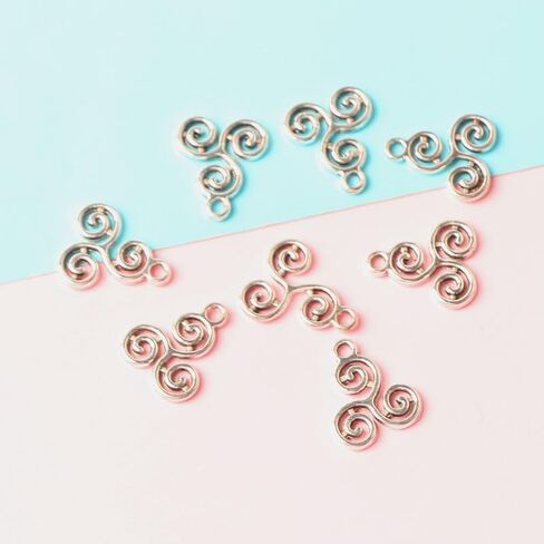 100Pcs Antique Silvery Tone Triquetra Knot Triskele Triskelion Triple Spiral Charms Pendants - Celtic Knot Jewelry Making Accessories for DIY Projects in Saudi Arabia