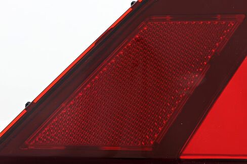 For 2018 2019 2020 2021 2022 2023 Volkswagen Tiguan Taillight Driver Left Side in Kuwait
