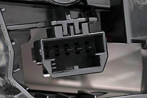 For 2018 2019 2020 2021 2022 2023 Volkswagen Tiguan Taillight Driver Left Side in Kuwait