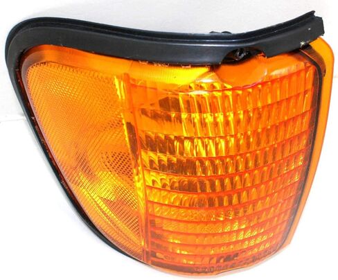 Corner Light Compatible with FORD ECONOLINE VAN 2003-2007 RH Lens and Housing Park/Side Marker Lamp From 12-3-02 in Kuwait