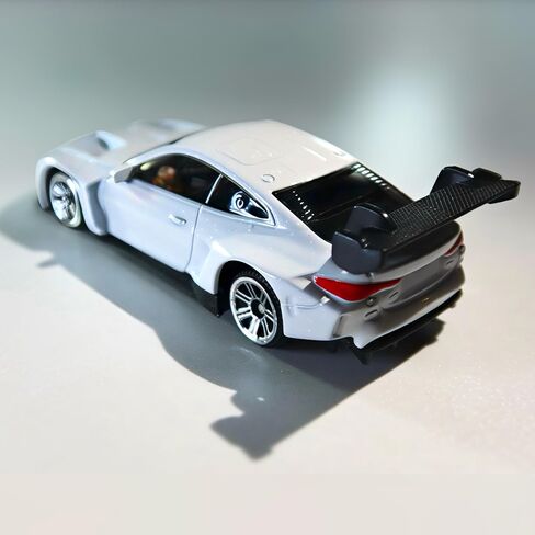 نموذج سيارة BMW M4 GT3 أبيض مصبوب بمقياس 1:64 - نسخة طبق الأصل مفصلة قابلة للتجميع in Kuwait