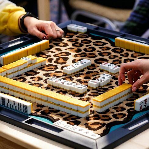 Whaline Leopard Scalloped Mahjong Mat with Carrying Bag 31.5" x 31.5" Brown Beige Cheetah Animal Print Table Mat Wild Jungle Non-Slip Game Table Cover for Card Board Tile Games in Kuwait