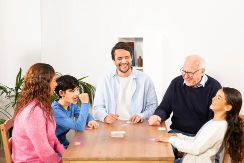 Ravensburger - 20954 هذه ليست قبعة kartenspiel für 3-8 أشخاص، لعبة الحفلات، لعبة شهوانية Unterhaltung ab 8 Jahren in Kuwait