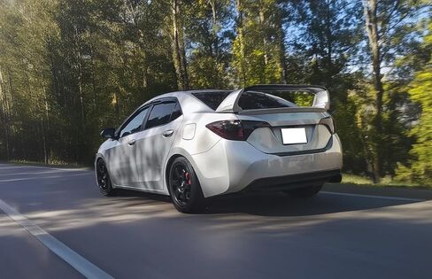 IKON MOTORSPORTS Pre-Painted Trunk Spoiler, Compatible with 2014-2021 Toyota Corolla Sedan, ABS Painted Matte Black Trunk Boot Lip Spoiler Wing Deck Lid Available in Kuwait