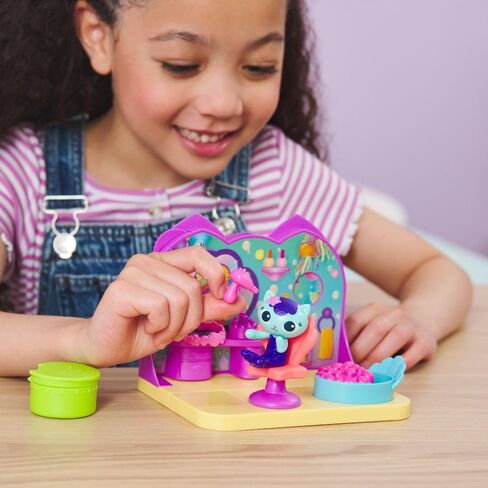 DreamWorks Gabby’s Dollhouse, Mercat’s Spa Room Playset, with Mercat Toy Figure, Surprise Toys and Dollhouse Furniture, Kids’ Toys for Girls and Boys 3+ in Kuwait