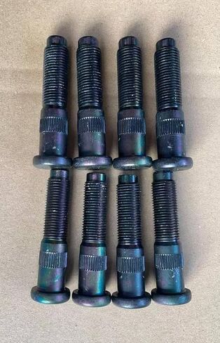 8pcs 9/16-18 Serrated Front Wheel Lug Studs 610-419 0.62 in. Knurl 2.6 in. UHL Length Replacement for 1994-1999 Dodge Ram 2500 4WD Model in Kuwait