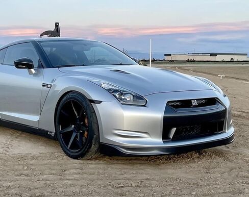 iJDMTOY JDM Style Black-Out Smoked Lens Front Side Marker Lamp Housings Compatible With 2007-up Nissan GT-R R35, Replace OEM USMD Amber Sidemarker Lamps in Kuwait
