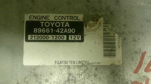 Engine ECM Electronic Control Module Fits 04 Compatible with Toyota RAV4 89661-42A90 8966142A90 in Kuwait