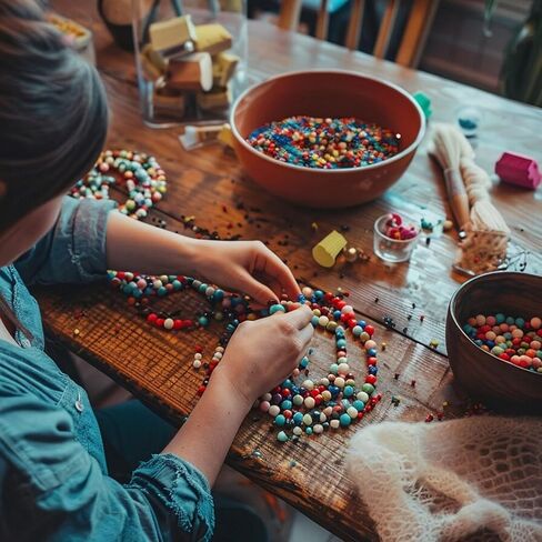 أساسيات من Leisure Arts Pony Beads، 6x9 مم، أصفر نيون، 750 قطعة - مجموعة صنع الأساور للمجوهرات وحرف كاندي - خرزات يدوية كبيرة لأساور الصداقة والمشروعات اليدوية in Kuwait