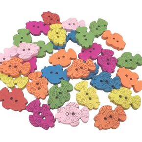 50Pcs Colorful Cartoon Fish Wooden Buttons, Animal Craft, DIY Sewing and Clothing Decor, Replaceable Wooden Coat, Fish Shape for Crafts, Needle Minders, Cross Stitch, Buttons in Saudi Arabia