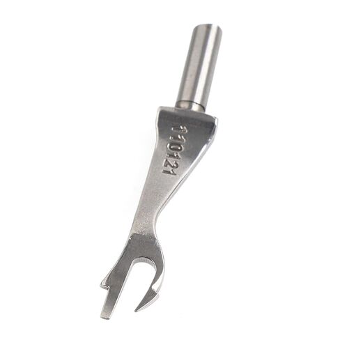 1 قطعة 110121001 Looper Steel Silver لـ Brother CM2-B931 B932 الصناعية الثقيلة هيمينغ أعمى غرزة هيمر آلات الخياطة، الجزء الصناعي in Kuwait