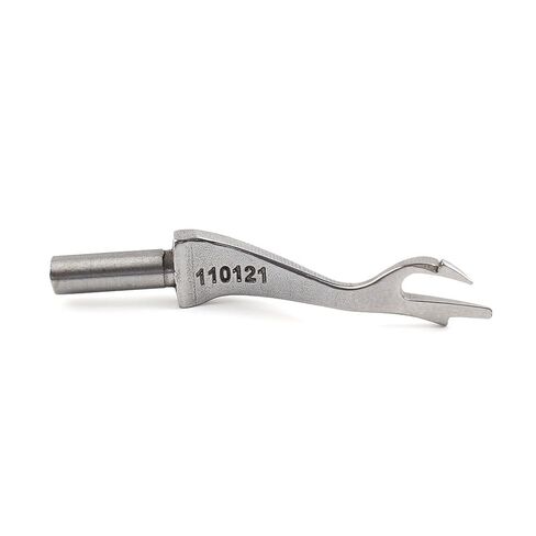 1 قطعة 110121001 Looper Steel Silver لـ Brother CM2-B931 B932 الصناعية الثقيلة هيمينغ أعمى غرزة هيمر آلات الخياطة، الجزء الصناعي in Kuwait
