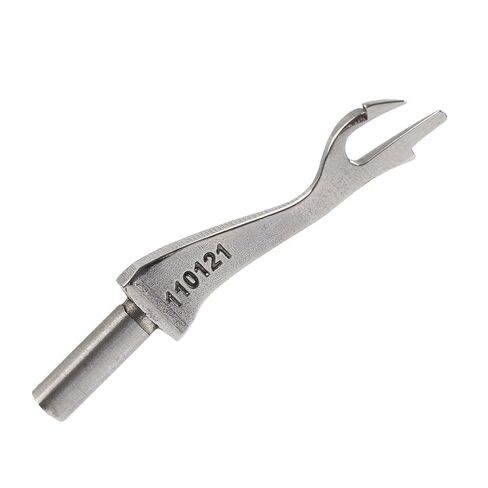 1 قطعة 110121001 Looper Steel Silver لـ Brother CM2-B931 B932 الصناعية الثقيلة هيمينغ أعمى غرزة هيمر آلات الخياطة، الجزء الصناعي in Kuwait