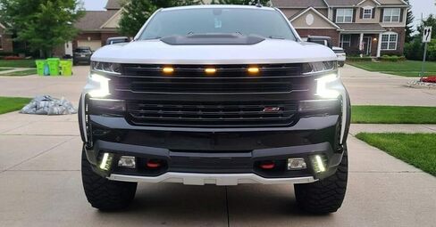 iJDMTOY 3pc Super Bright Amber Full LED Center Grille Running/Position Lights w/Mounting Brackets, Compatible With 2019/2020-up Chevrolet Silverado 1500 2500HD 3500HD (Amber Lens) in Kuwait