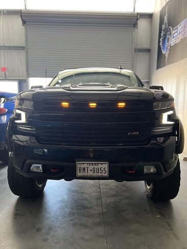 iJDMTOY 3pc Super Bright Amber Full LED Center Grille Running/Position Lights w/Mounting Brackets, Compatible With 2019/2020-up Chevrolet Silverado 1500 2500HD 3500HD (Amber Lens) in Kuwait