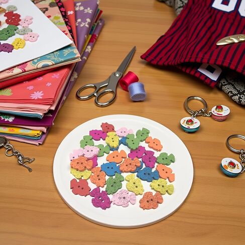 50Pcs Colorful Cartoon Fish Wooden Buttons, Animal Craft, DIY Sewing and Clothing Decor, Replaceable Wooden Coat, Fish Shape for Crafts, Needle Minders, Cross Stitch, Buttons in Saudi Arabia