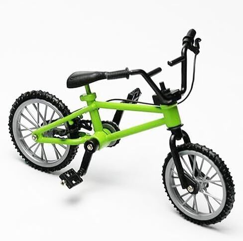 1/18 Scale Mini Diecast Mountain Bike, Finger Bicycle Model, Desktop Decor Art Craft (Green) in Saudi Arabia