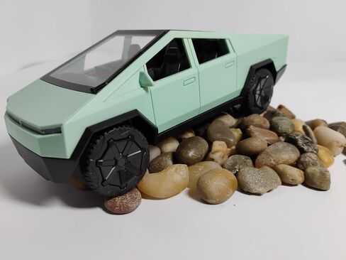 شاحنة Cyber ​​Truck Green للتحكم عن بعد، سيارة RC بمقياس 1:20، 27 ميجاهرتز، خضراء، 4 قنوات عالية السرعة لجميع التضاريس مع بطارية وأضواء 3.7 فولت قابلة لإعادة الشحن in Kuwait