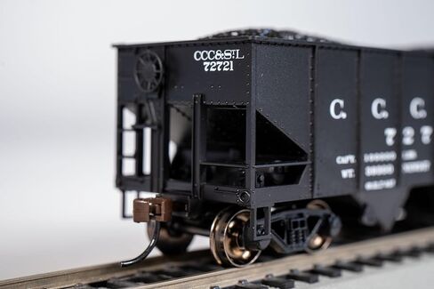 Bachmann Trains - 55 TON 2-Bay USRA Outside BRACED Hopper with Removable Erie Load -NYC - Big Four #72721 - HO Scale in Kuwait