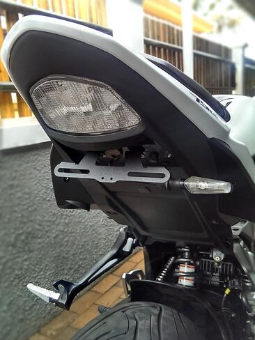 Fender Eliminator/Tail Tidy for Suzuki GSR750/GSX-S750/SV650 (L6) - Black Mild Steel Rear Motorcycle Part in Saudi Arabia