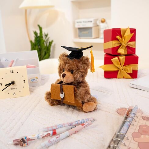 هدايا التخرج من Plushland للأطفال فئة 2026، دمية دب صغيرة للتخرج، حامل بطاقات هدايا برتقالية، ألعاب قطيفة على شكل حيوان محشو مع قبعة تخرج لحفلات الخريجين، 6 بوصات in Kuwait
