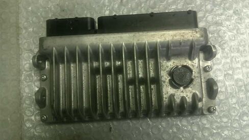 وحدة التحكم ECM للمحرك تناسب 16-18 متوافقة مع Toyota RAV4 89661-42K71 8966142K71 in Kuwait