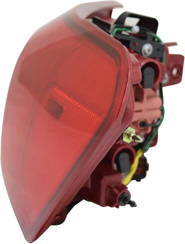 HEADLIGHTSDEPOT Right Passenger Side Tail Light Compatible With Kia Sedona 2016-2018 CAPA Certified in Kuwait