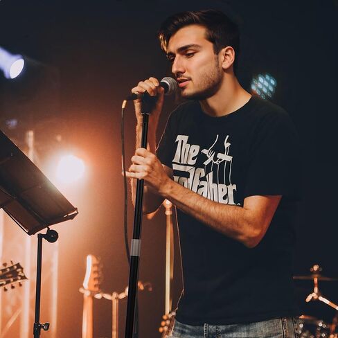 حامل ميكروفون على الأرض بارتفاع قابل للتعديل من 43 بوصة إلى 63 بوصة مع قاعدة ثقيلة لأداء الغناء وحفلات الزفاف والتحدث باللون الأسود in Kuwait