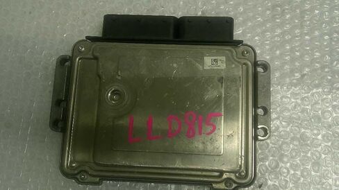 وحدة التحكم ECM للمحرك تناسب 13-17 متوافقة مع Range Rover EJ32-12B684-MC EJ3212B684MC in Kuwait