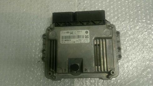 وحدة التحكم ECM للمحرك تناسب 13-17 متوافقة مع Range Rover EJ32-12B684-MC EJ3212B684MC in Kuwait