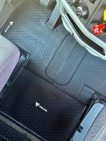 Rubber Floor Mat Set – Compatible with Peterbilt 579 & 567 Semi Trucks – Custom-Fit Heavy-Duty Rubber Floor Mats, All-Weather Protection, Easy to Clean, Full Cab Coverage in Saudi Arabia