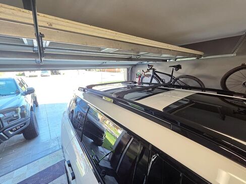 Lockable Roof Rack Cross Bars Compatible with KIA Telluride 2026 2027 Luggage Cargo Carrier Anti-Theft Metal Roof Rack Cross Rails in Saudi Arabia