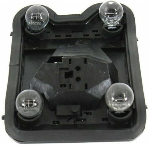 For Chevy Malibu Tail Light Connector Plate 1997-2003 Pair Driver and Passenger Side For GM2817102 | 15894729, 15894728 in Kuwait