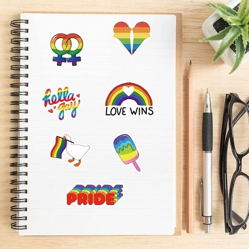 50 قطعة من ملصقات فخر المثليين LGBT اللون نفسه ملصقات مقاومة للماء لزجاجات المياه للكمبيوتر وملصقات الدراجات النارية in Kuwait