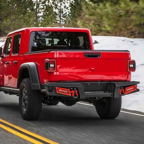 مصدات خلفية SUNPIE مع فتحات لوحة الترخيص وفتحات المستشعر المتوافقة مع Jeep Gladiator(JT) 2019-2026، مصد زاحف الصخور الأسود المزخرف مع حلقات D وLED للشاحنة in Kuwait